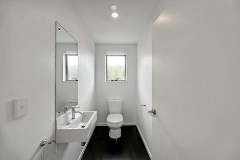 Photo of property in 76 Alverston Street, Waterview, Auckland, 1026