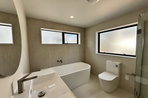 Photo of property in 2b Van Dyke Place, West Harbour, Auckland, 0618