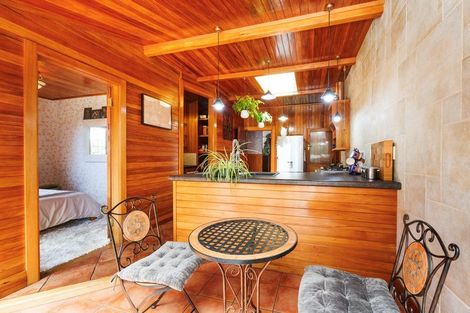 Photo of property in 18 Miro Street, Takaro, Palmerston North, 4410