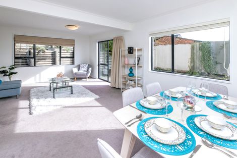 Photo of property in 64 Effingham Street, North New Brighton, Christchurch, 8083