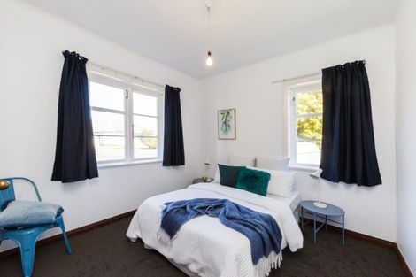 Photo of property in 10 Mansford Place, West End, Palmerston North, 4412