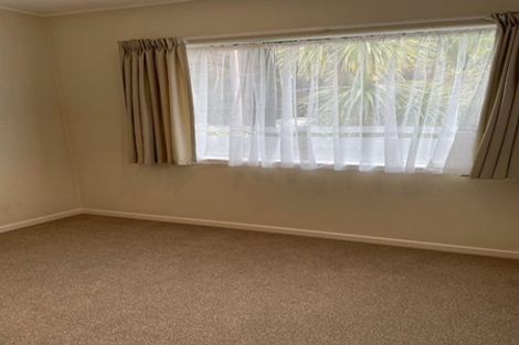 Photo of property in 142 Lynwood Road, New Lynn, Auckland, 0600