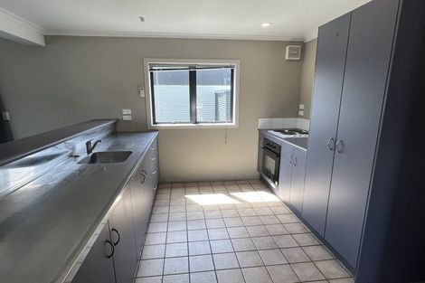 Photo of property in 1 Cleland Street, Palmerston North, 4410