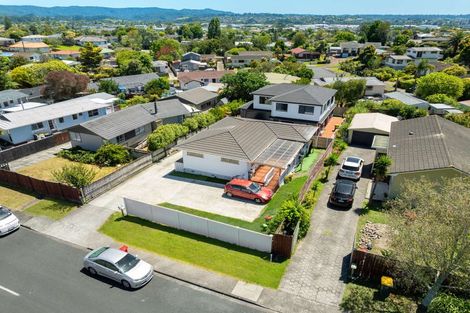 Photo of property in 13 Waari Avenue, Sunnyvale, Auckland, 0612