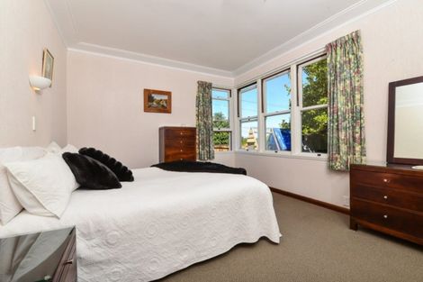 Photo of property in 1 Tarbett Road, Hillcrest, Hamilton, 3216