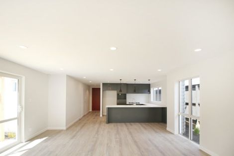 Photo of property in 1 Mcarthur Close, Silverdale, 0932