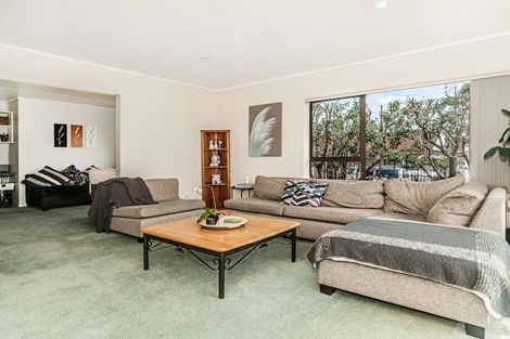 Photo of property in 10 Marendellas Drive, Bucklands Beach, Auckland, 2014