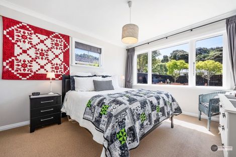 Photo of property in 11 Pinehaven Road, Pinehaven, Upper Hutt, 5019