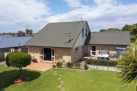 Photo of property in 67 Elsie Drive, Waiuku, 2123