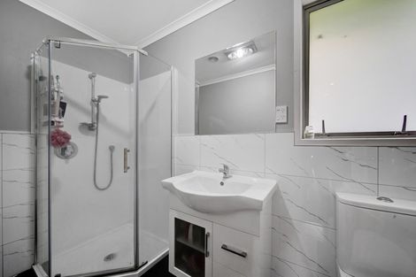 Photo of property in 8 Garrett Drive, Whalers Gate, New Plymouth, 4310