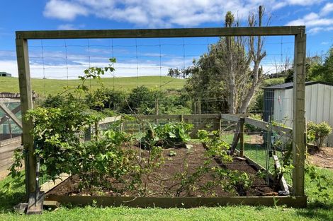 Photo of property in 1339 Main North Road, Urenui, 4375