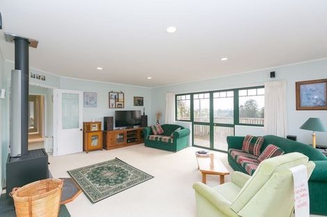 Photo of property in 6 Pararewa Drive, Whalers Gate, New Plymouth, 4310
