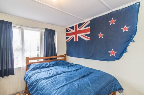 Photo of property in 12 Brazier Grove, Paraparaumu, 5032