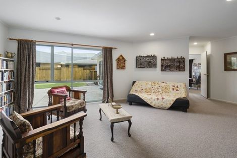 Photo of property in 106 Parnell Heights, Kelvin Grove, Palmerston North, 4414