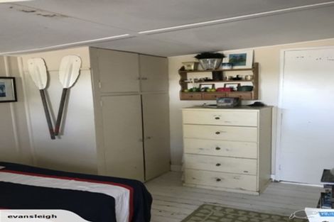 Photo of property in 24 Days Road, Lyttelton, 8082