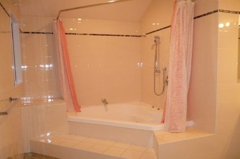 Photo of property in 427 Marine Parade, Napier South, Napier, 4110