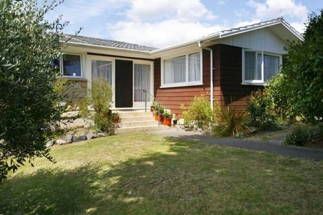 Photo of property in 15 Scenic Heights, Acacia Bay, Taupo, 3330