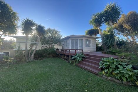 Photo of property in 39 Linwood Avenue, Forrest Hill, Auckland, 0620