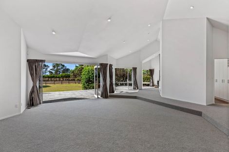 Photo of property in 296 Oaia Road, Muriwai, Waimauku, 0881