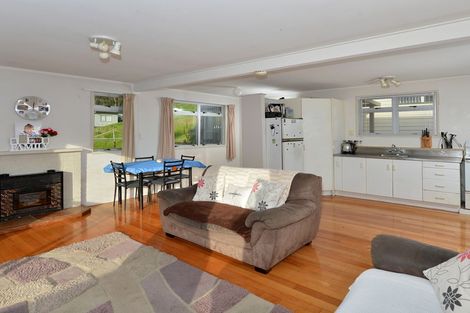 Photo of property in 13 Willow Place, Horahora, Whangarei, 0110