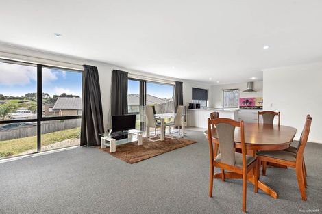 Photo of property in 19 Mcgowan Rise, Tuakau, 2121