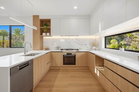 Photo of property in 34a Lavery Place, Sunnynook, Auckland, 0632