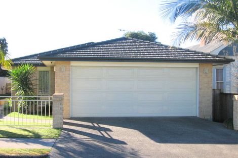 Photo of property in 19 Shirley Avenue, Papakura, 2110