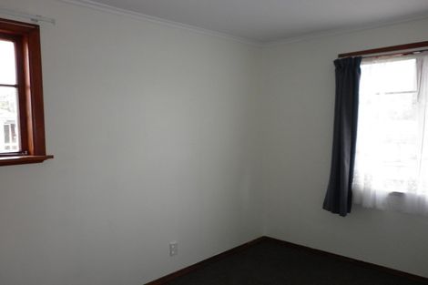 Photo of property in 43 Totara Park Road, Clouston Park, Upper Hutt, 5018