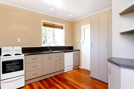 Photo of property in 9 Wincanton Place, Awapuni, Palmerston North, 4412