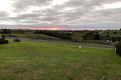 Photo of property in 12 Grace James Road, Pukekohe, 2120