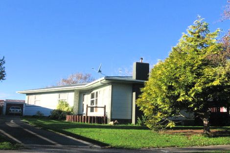 Photo of property in 27 Apollo Parade, Milson, Palmerston North, 4414