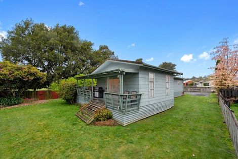 Photo of property in 21 Crescent Court, Melville, Hamilton, 3206