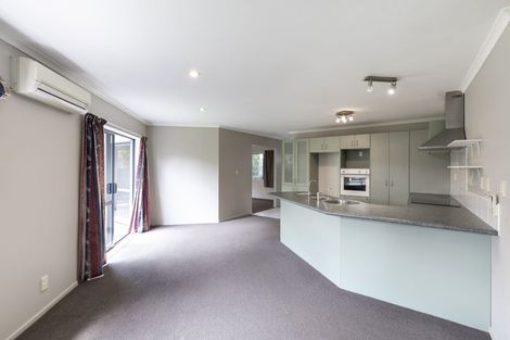 Photo of property in 13 Jeffery Reeve Crescent, Ranui, Auckland, 0612