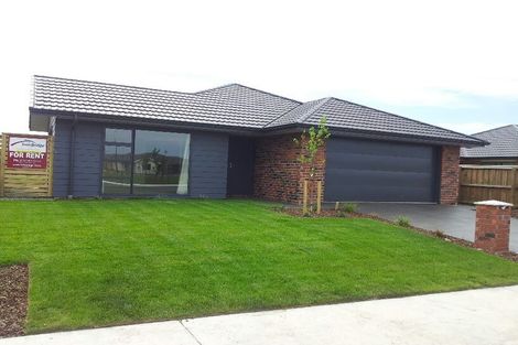 Photo of property in 37 Faringdon Boulevard, Rolleston, 7615