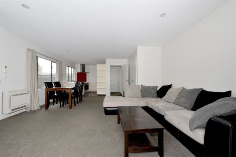 Photo of property in 2/90 Picton Avenue, Riccarton, Christchurch, 8011