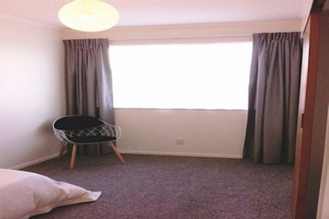 Photo of property in 11/171 Queens Drive, Lyall Bay, Wellington, 6022