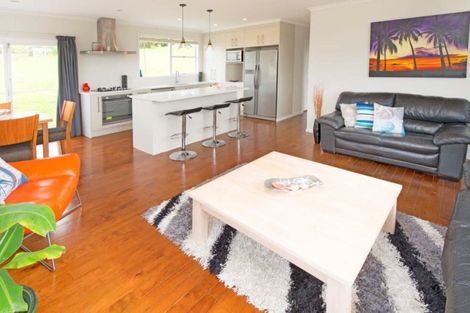 Photo of property in 11 Blanc Road, Silverdale, 0932