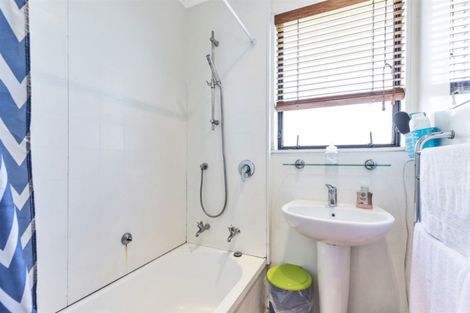 Photo of property in 56 Dominica Crescent, Grenada Village, Wellington, 6037