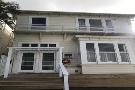 Photo of property in 3/22 Hargreaves Street, Mount Cook, Wellington, 6021