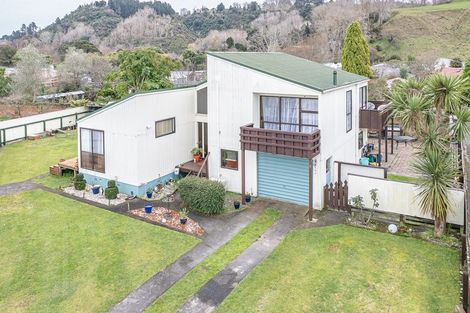Photo of property in 8 Ash Place, Aramoho, Whanganui, 4500