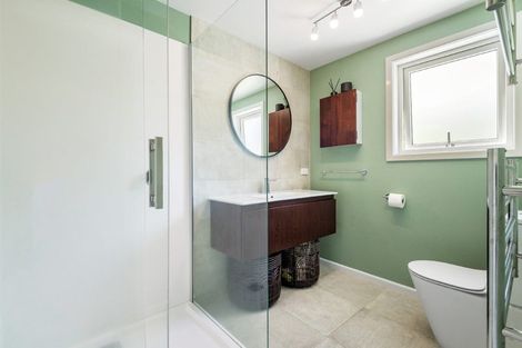 Photo of property in 94 Saddleback Rise, Murrays Bay, Auckland, 0630