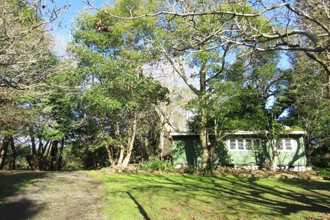 Photo of property in 25 Heatherlea Road East, Levin, 5571