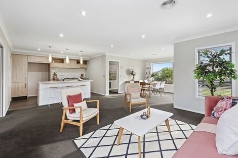 Photo of property in 94 Endeavour Drive, Whitby, Porirua, 5024