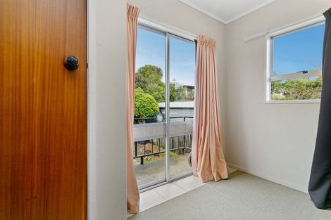 Photo of property in 2/4 Kereru Street, Two Mile Bay, Taupo, 3330