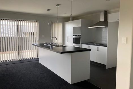 Photo of property in 36 Fairfax Crescent, Pyes Pa, Tauranga, 3112