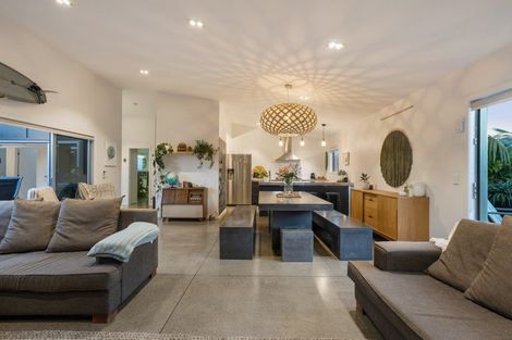 Photo of property in 209 Kiwi Road, Whangamata, 3620