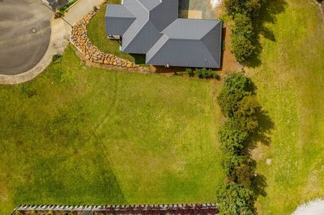 Photo of property in 11 Frangipani Street, Cable Bay, 0420