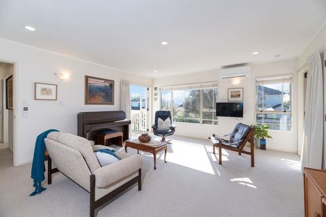 Photo of property in 1/13 Quebec Road, Milford, Auckland, 0620