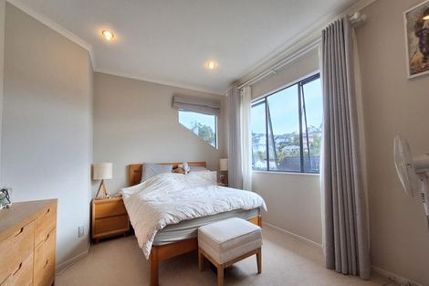 Photo of property in 34 Borneo Drive, Fairview Heights, Auckland, 0632