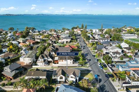 Photo of property in 21 Waller Avenue, Bucklands Beach, Auckland, 2012